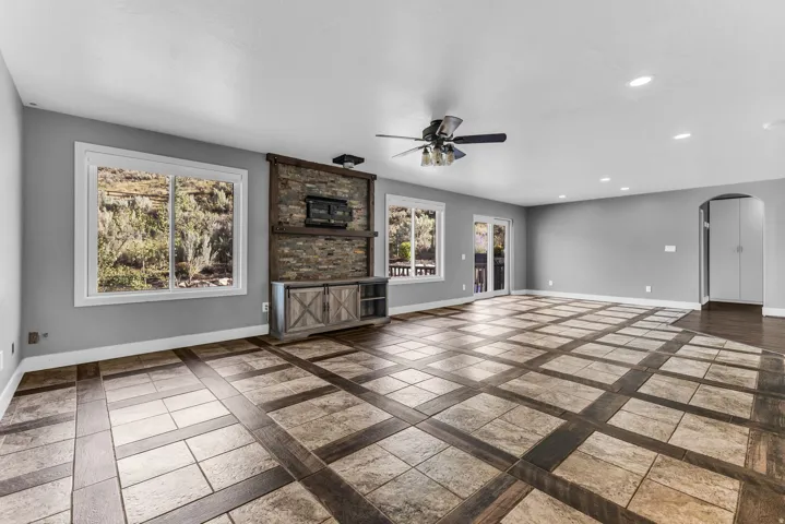 615 E Cherry Canyon Dr, Wanship, Utah 84017