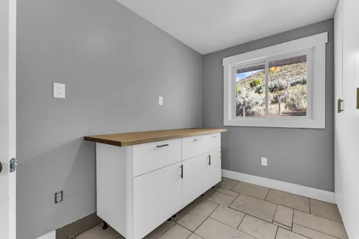 615 E Cherry Canyon Dr, Wanship, Utah 84017