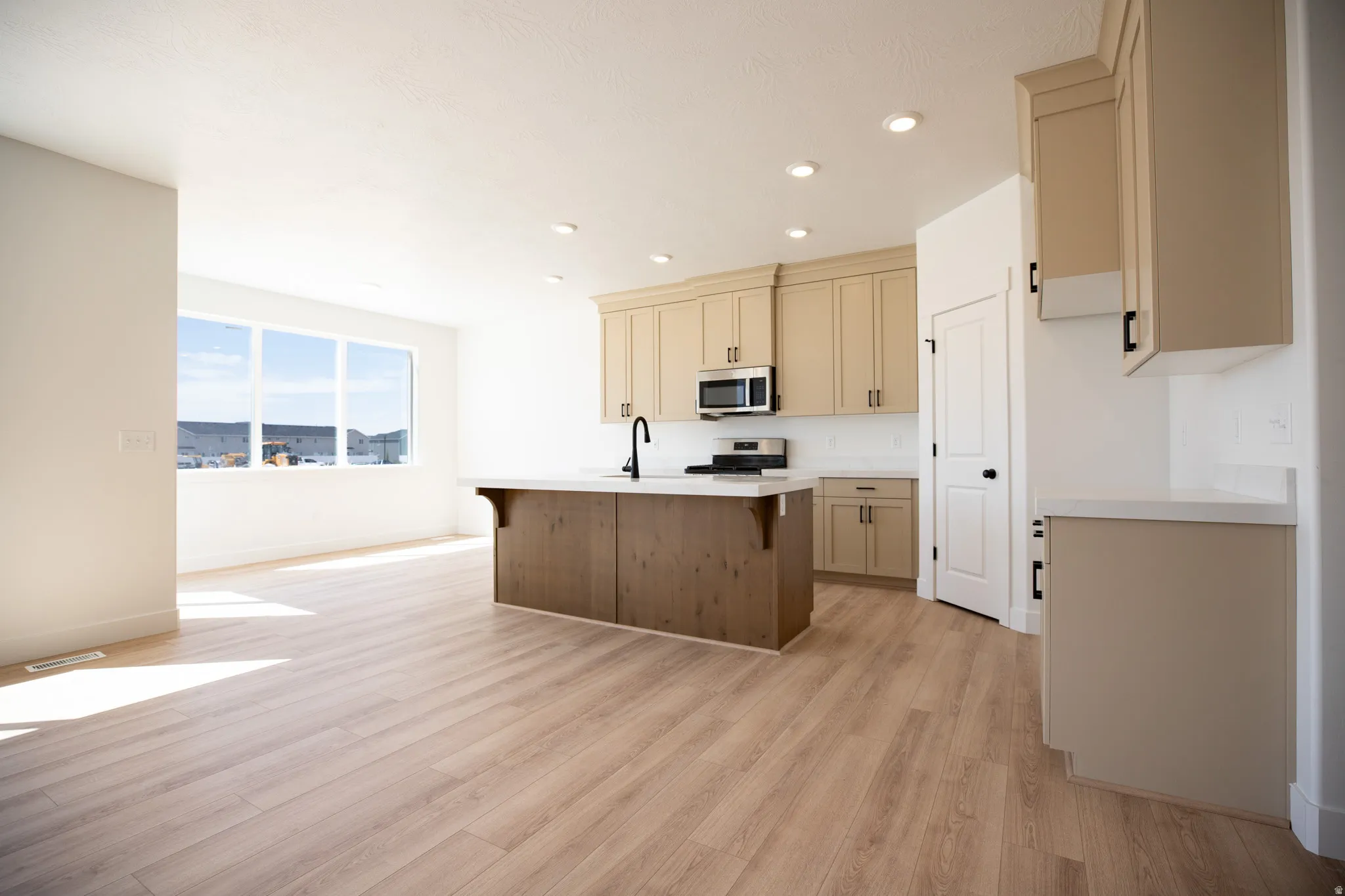 Open dining area adjacent to the kitchen.