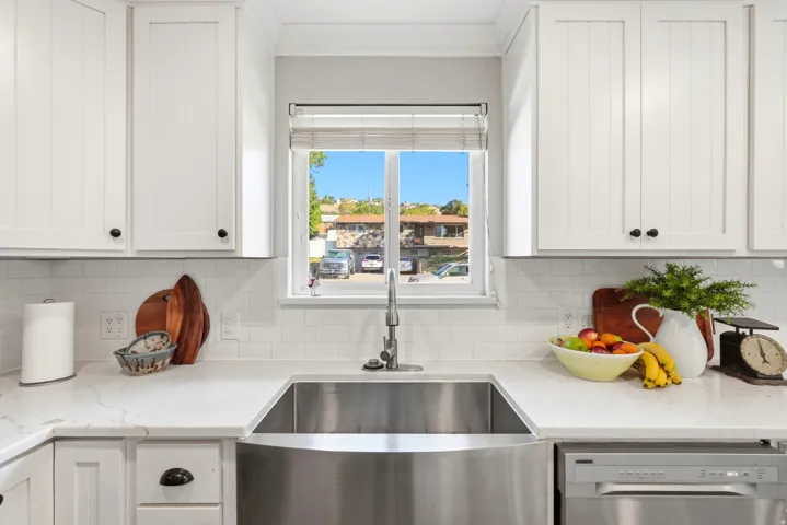 98 Mason Ln, North Salt Lake, Utah 84054