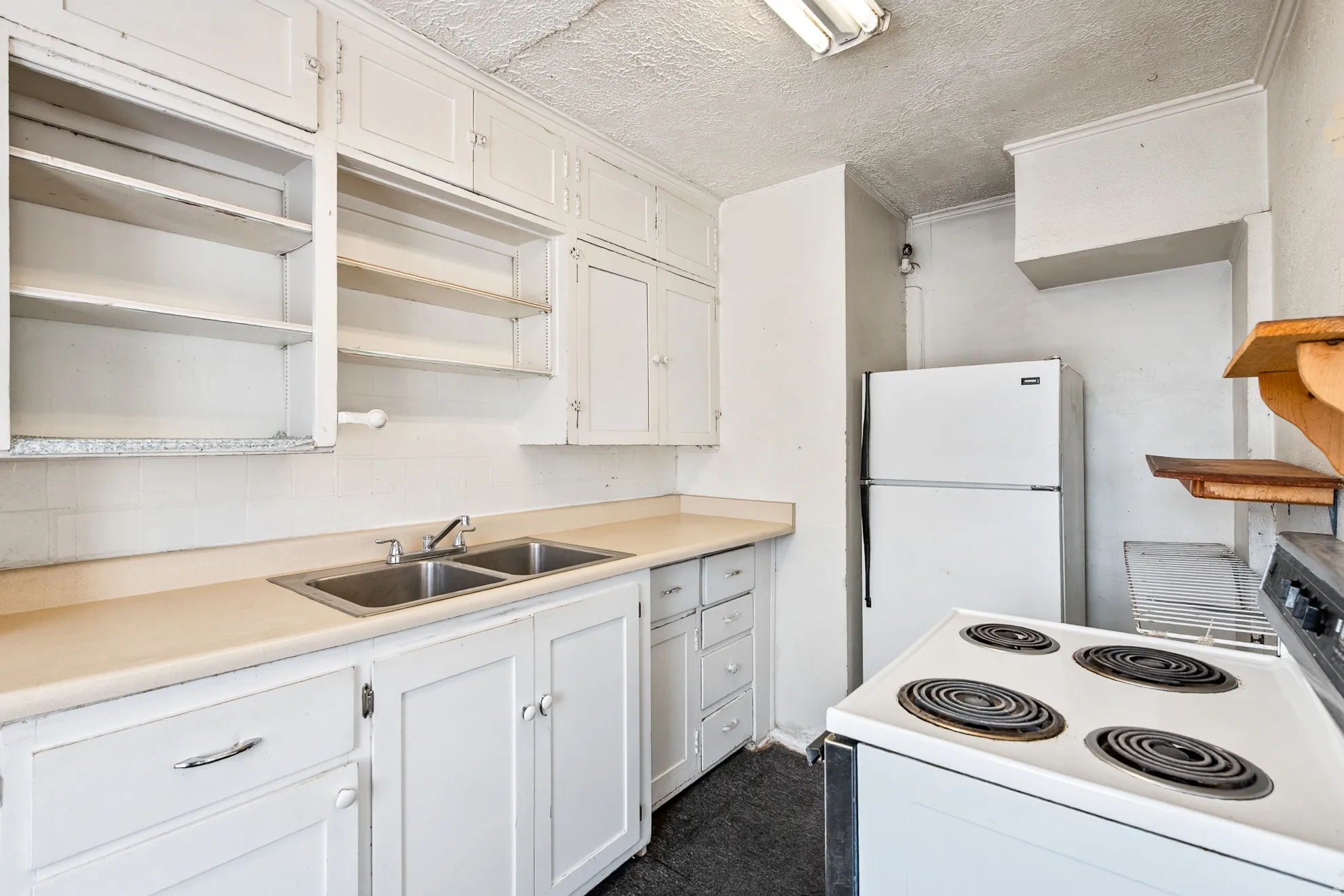 2-Bedroom Apartment