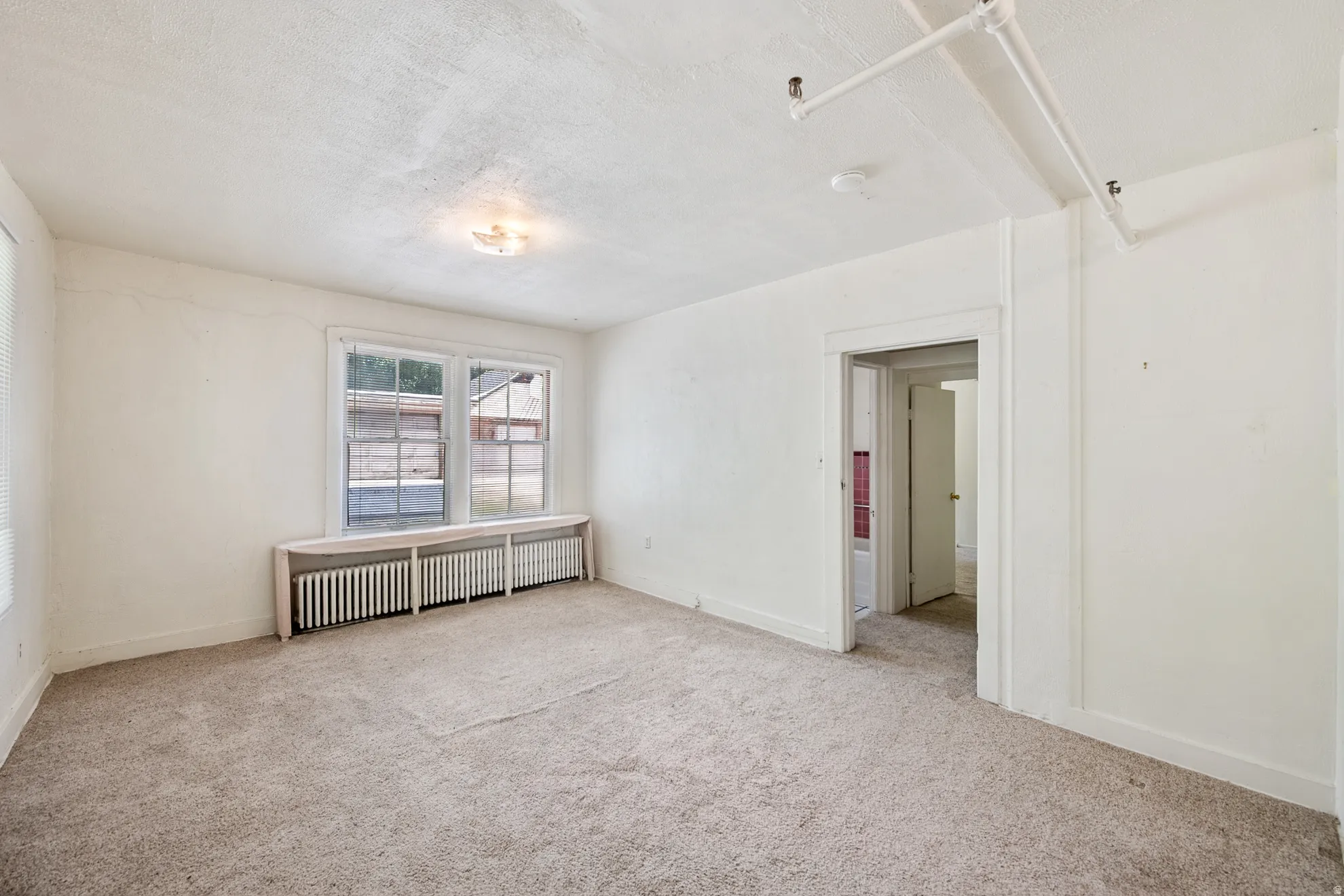 1-Bedroom Apartment