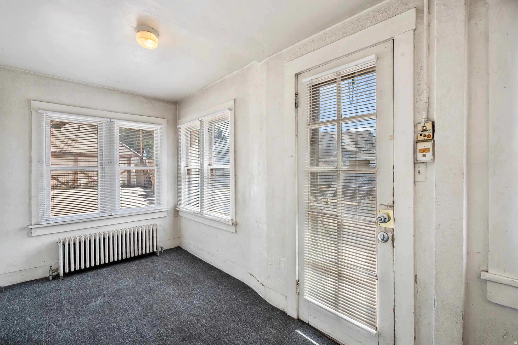 1-Bedroom Apartment
