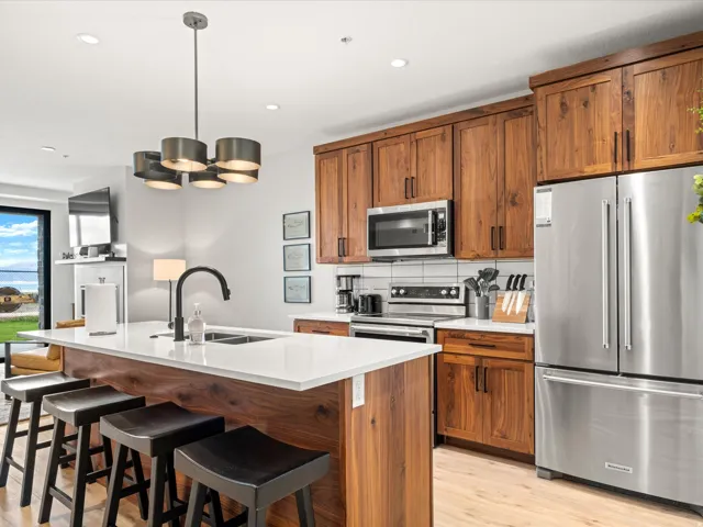 35 E 150 S #e101, Garden City, Utah 84028