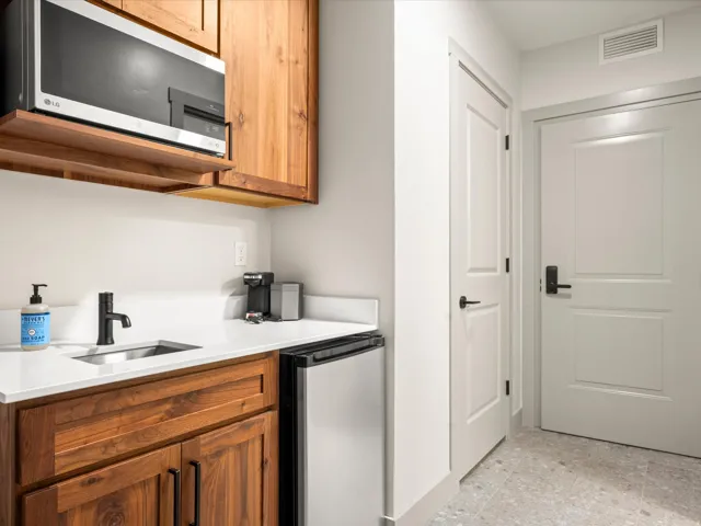 35 E 150 S #e101, Garden City, Utah 84028