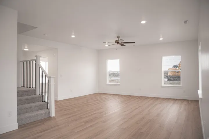 Spacious living room