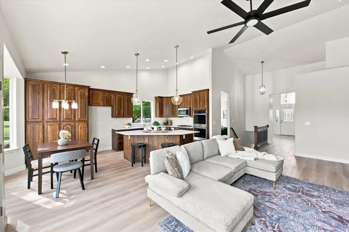 67 E Amber Rd, Saratoga Springs, Utah 84045