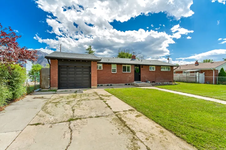 Front of Home with Driveway and additional parking