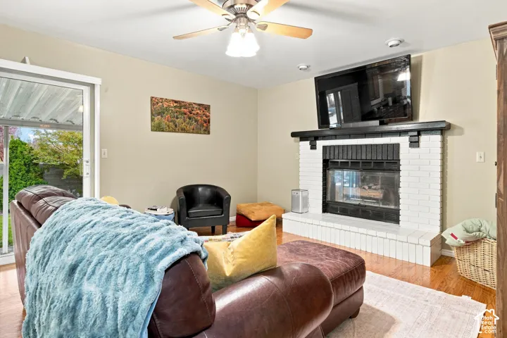 1368 Eastpoint Dr, Sandy, Utah 84092