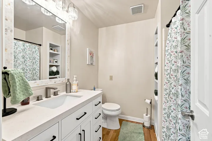 1368 Eastpoint Dr, Sandy, Utah 84092