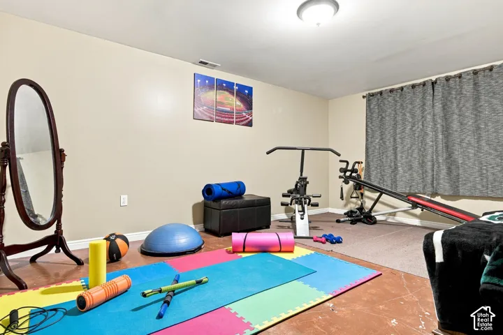 1368 Eastpoint Dr, Sandy, Utah 84092