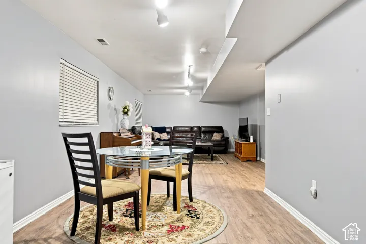 1368 Eastpoint Dr, Sandy, Utah 84092