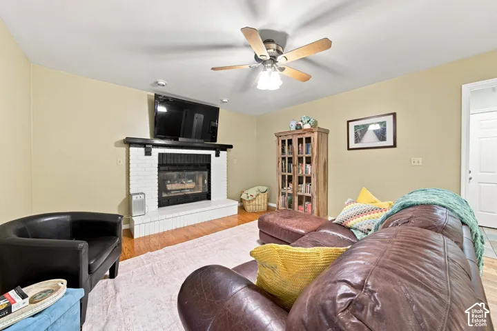 1368 Eastpoint Dr, Sandy, Utah 84092