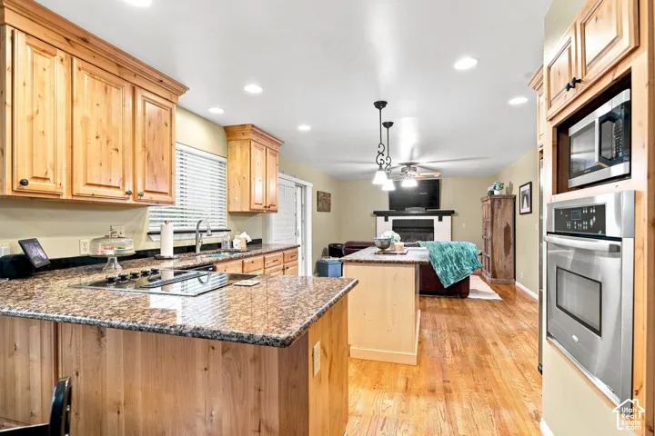 1368 Eastpoint Dr, Sandy, Utah 84092