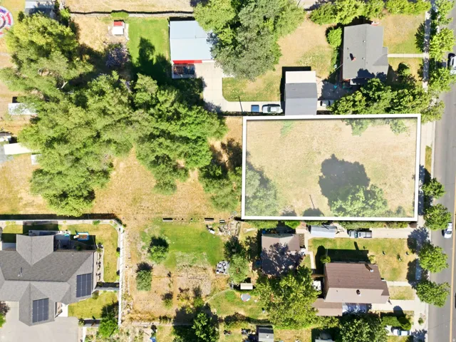 Expansive parcel featuring a clear, level surface