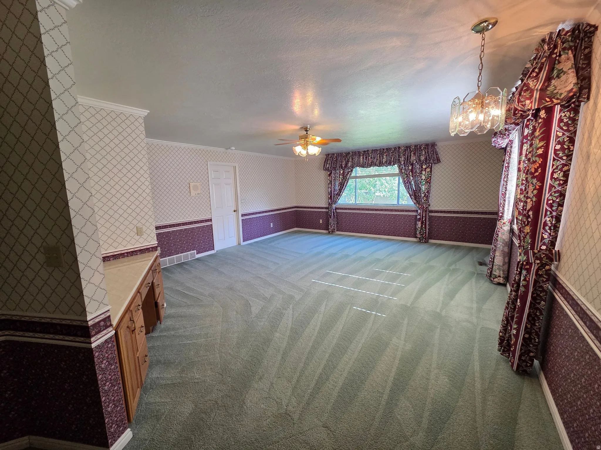 Master Bedroom. Recessed lighting and ceiling fan