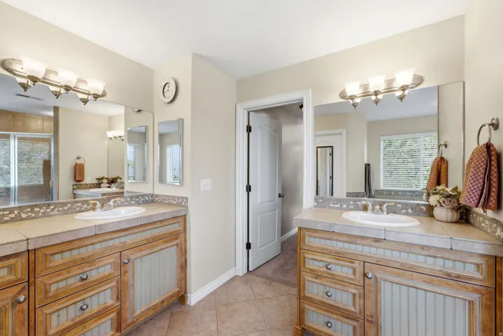 7126 S Griffiths Pl, Cottonwood Heights, Utah 84121
