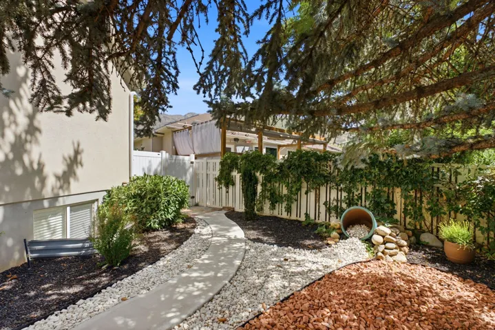 7126 S Griffiths Pl, Cottonwood Heights, Utah 84121