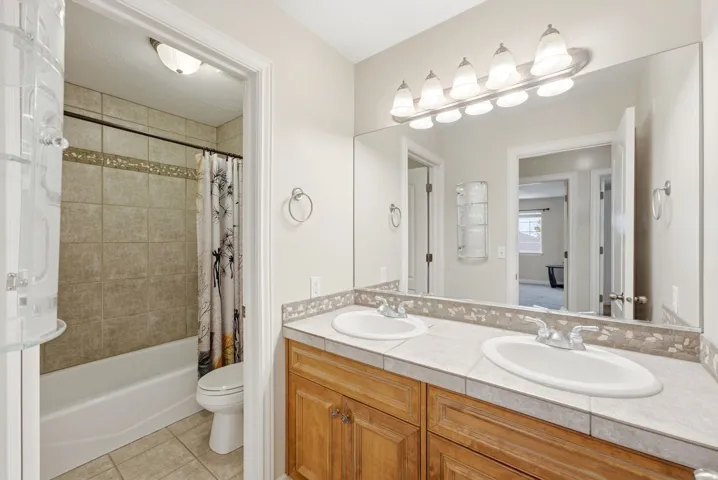 7126 S Griffiths Pl, Cottonwood Heights, Utah 84121