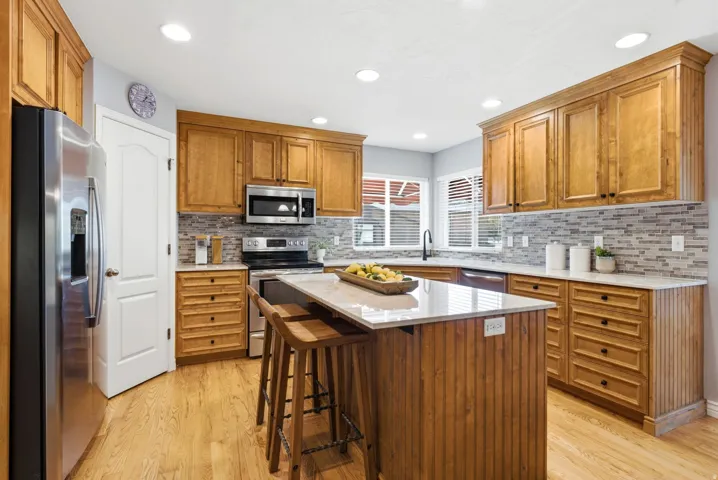 7126 S Griffiths Pl, Cottonwood Heights, Utah 84121
