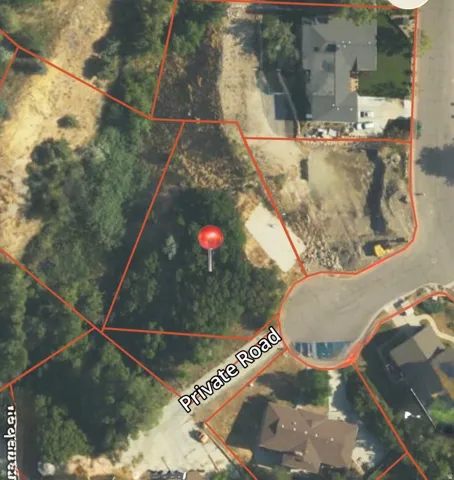 Aerial Map. Illustrating property boundaries and a designated private road