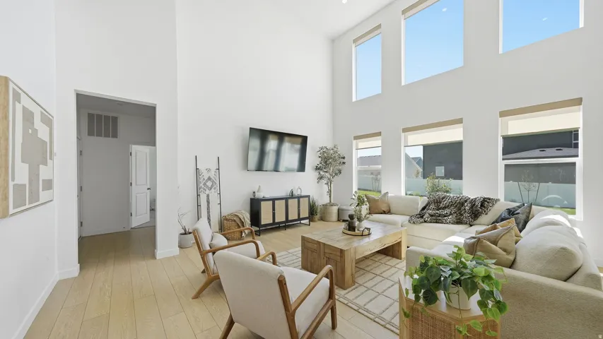 Vaulted ceilings with abundant natural light