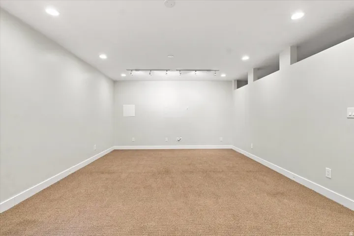 1143 S Douglas St, Salt Lake City, Utah 84105