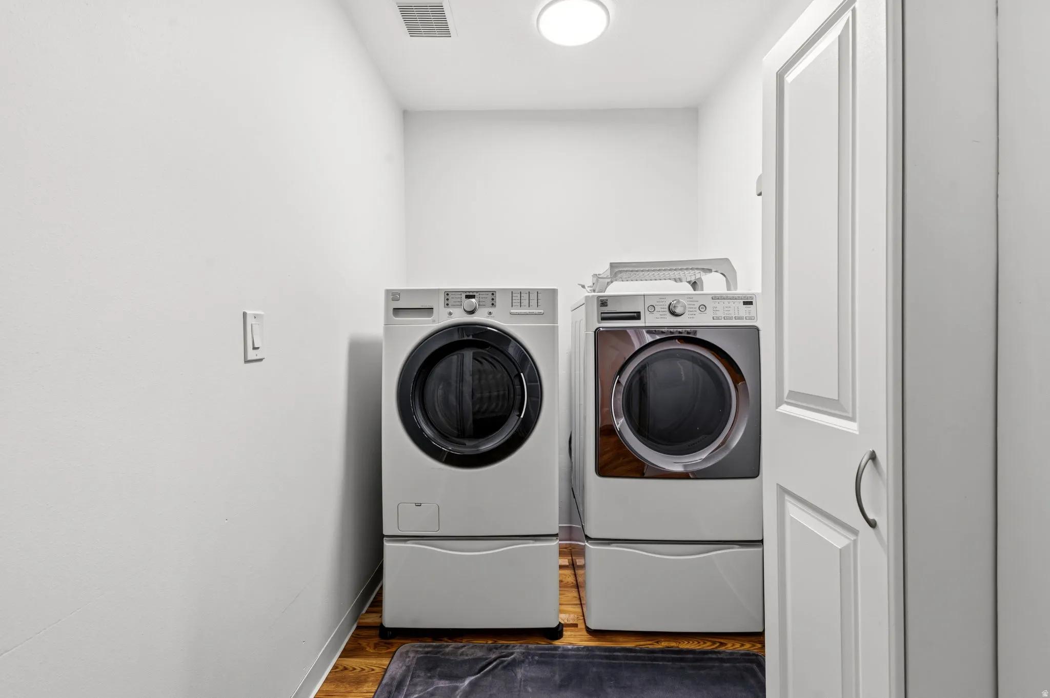 Laundry on the main floor!
