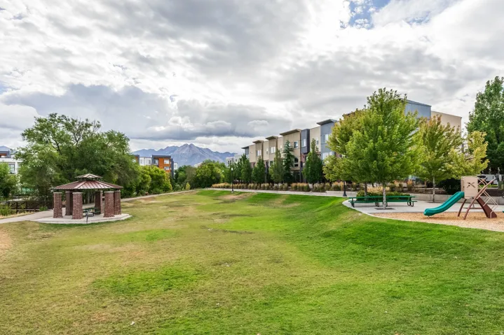 22 W Tytus Dr, Murray, Utah 84107