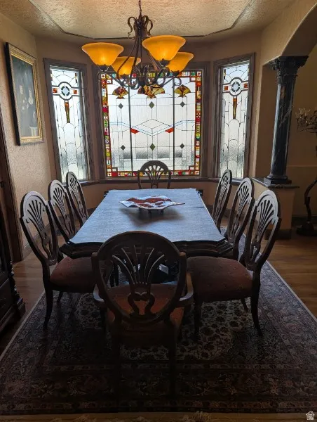 Bay window featuring custom stained glass