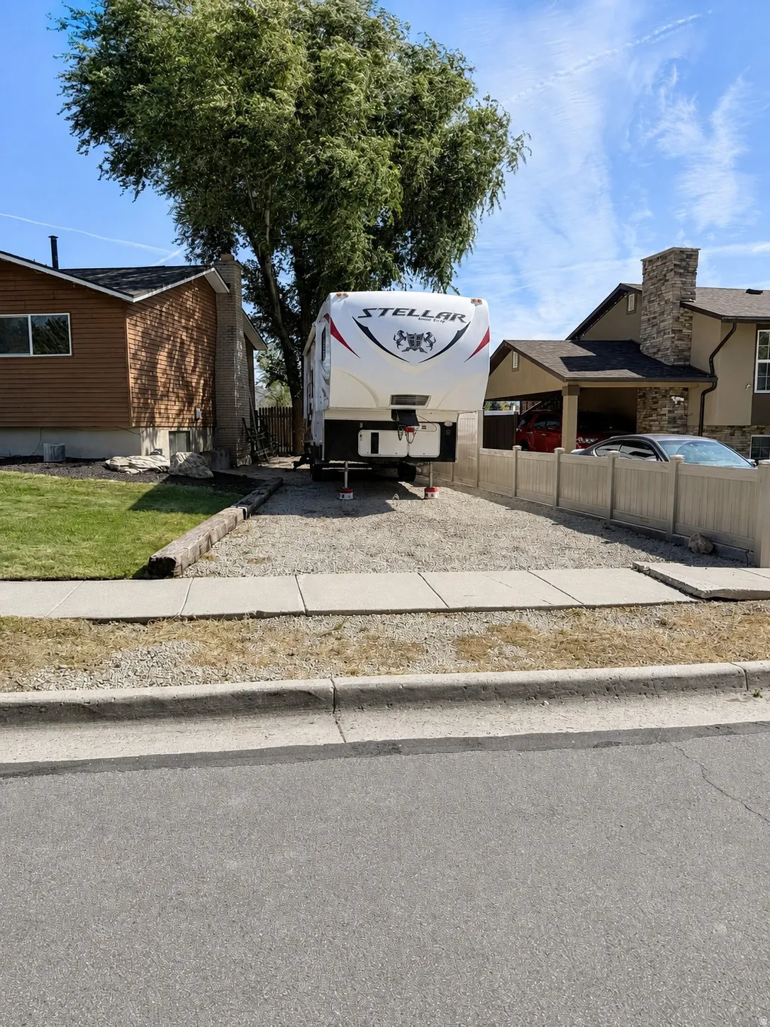 Charming rambler with enough parking for 2 RVs--room for all your toys!
