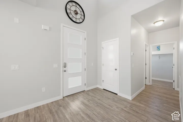 Entry  with closet and leads to the laundry room.