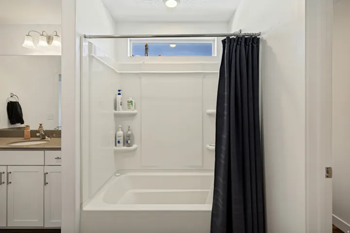 995 E Mecham Ave #122, Layton, Utah 84040