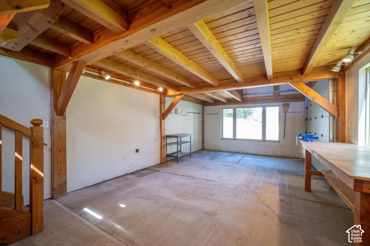 Detatched garage/workshop