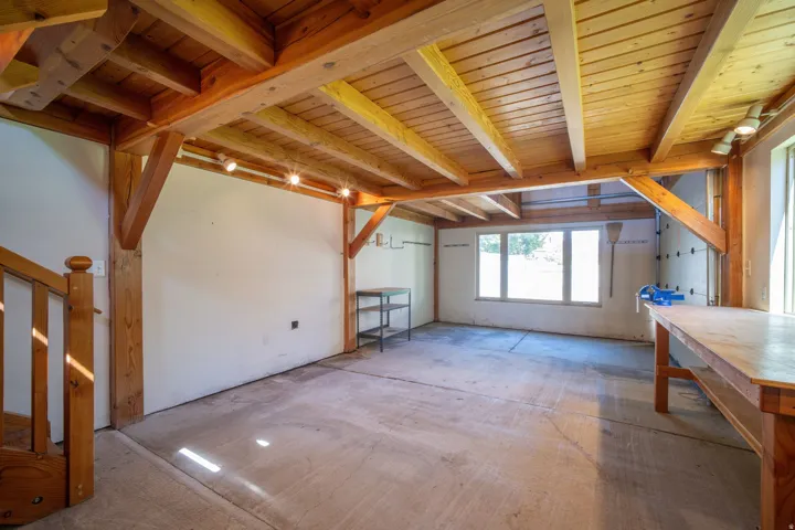 Detatched garage/workshop