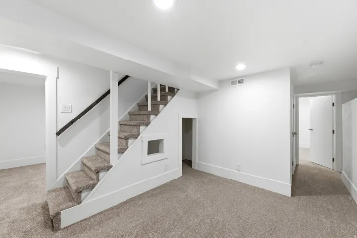 162 E Commonwealth Ave, Salt Lake City, Utah 84115