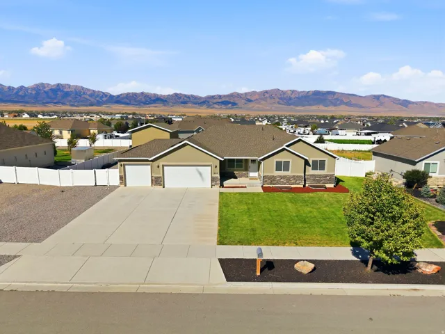 664 S Saddle Rd, Grantsville, Utah 84029