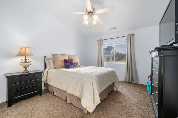 415 S Coyote Way, Ivins, Utah 84738