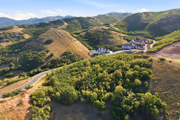 1430 E Wood Oaks Loop, North Salt Lake, Utah 84054