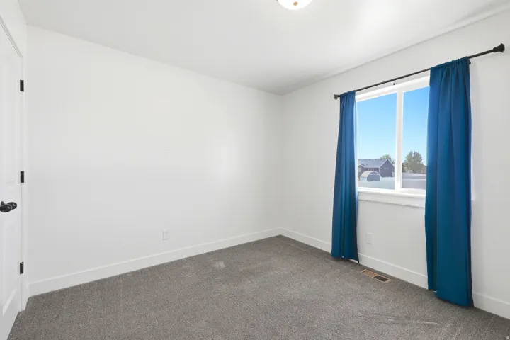 2102 E 1820 S, Vernal, Utah 84078