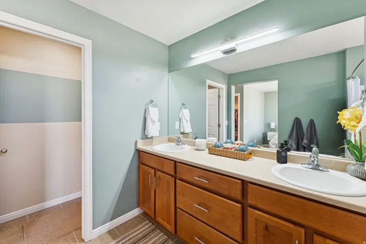 908 Halstead Dr, North Salt Lake, Utah 84054