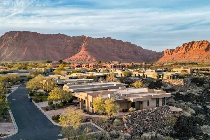 1355 E Snow Canyon Pkwy #27, Ivins, Utah 84738
