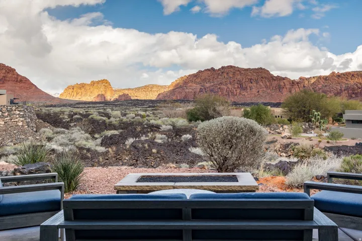1355 E Snow Canyon Pkwy #27, Ivins, Utah 84738