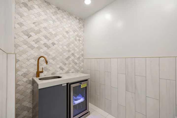 325 N Federal Cir, Salt Lake City, Utah 84103