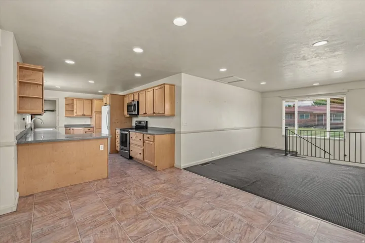 Kitchen, Dining, Family Room