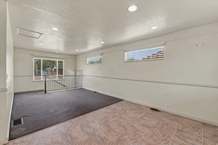 Dining, Family Room, Side Entrance