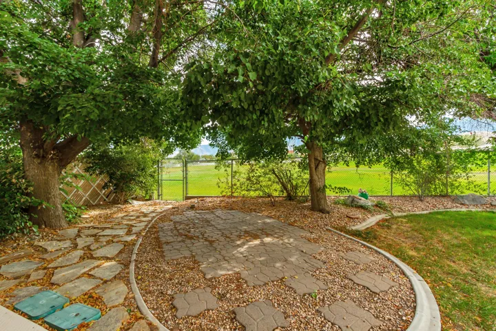 553 Pezel Rd, Tooele, Utah 84074