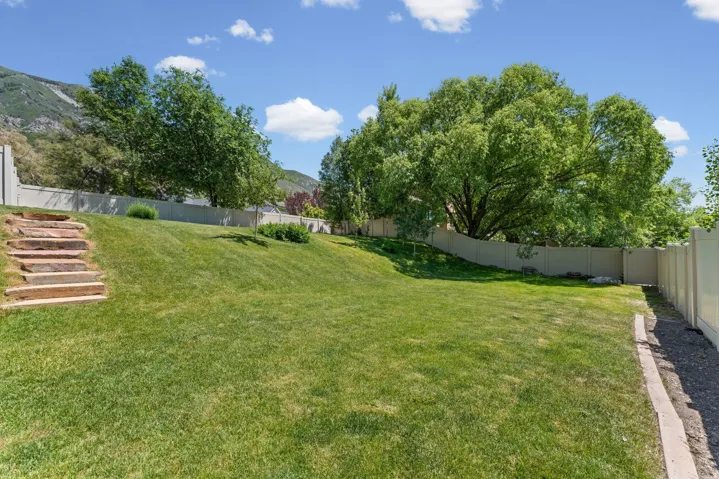 10479 Colonial Dr, Cedar Hills, Utah 84062