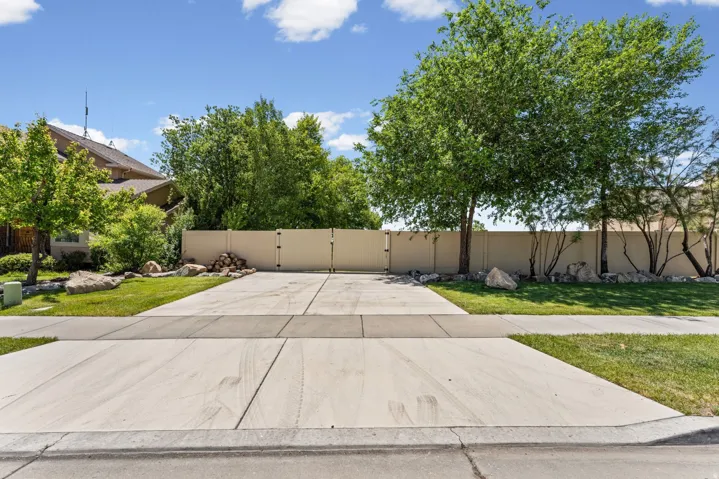 10479 Colonial Dr, Cedar Hills, Utah 84062