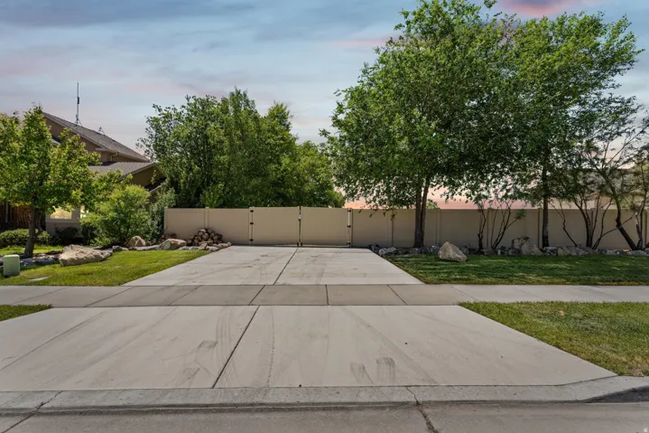 10479 Colonial Dr, Cedar Hills, Utah 84062